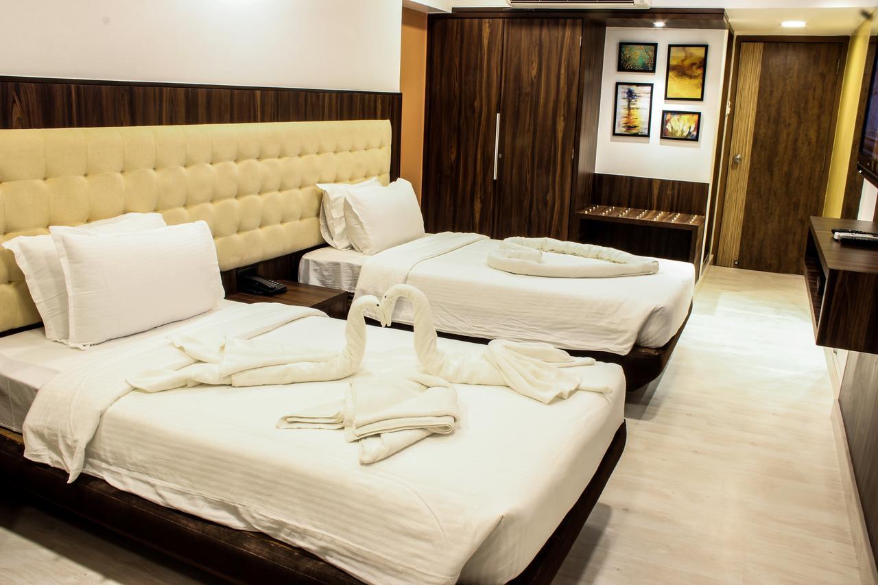 Golden Chariot The Boutique Hotel Mumbai Exteriör bild