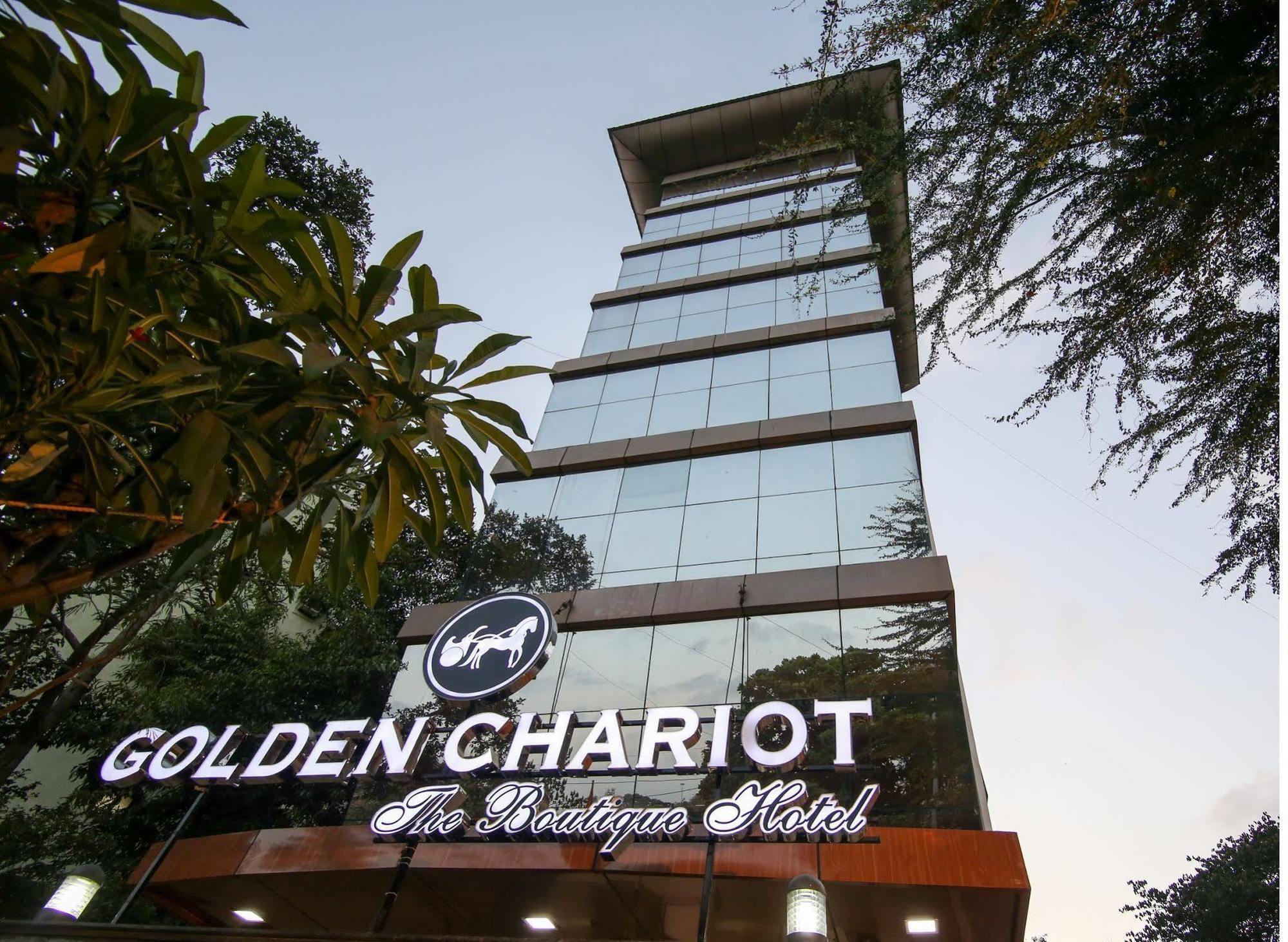 Golden Chariot The Boutique Hotel Mumbai Exteriör bild